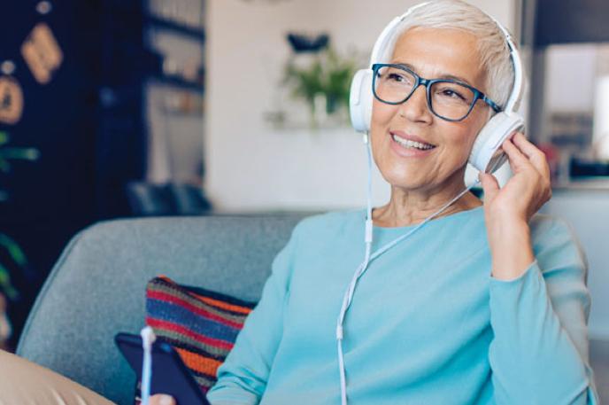 Library on Call provides stories read aloud for seniors by calling a dedicated telephone number.